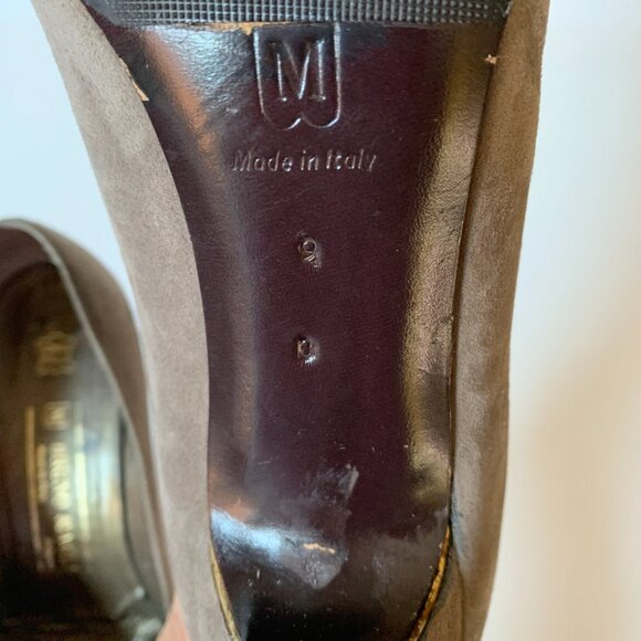 Vintage Bruno Magli Taupe Suede Gold Trim Pumps Heels - Picture 13 of 13